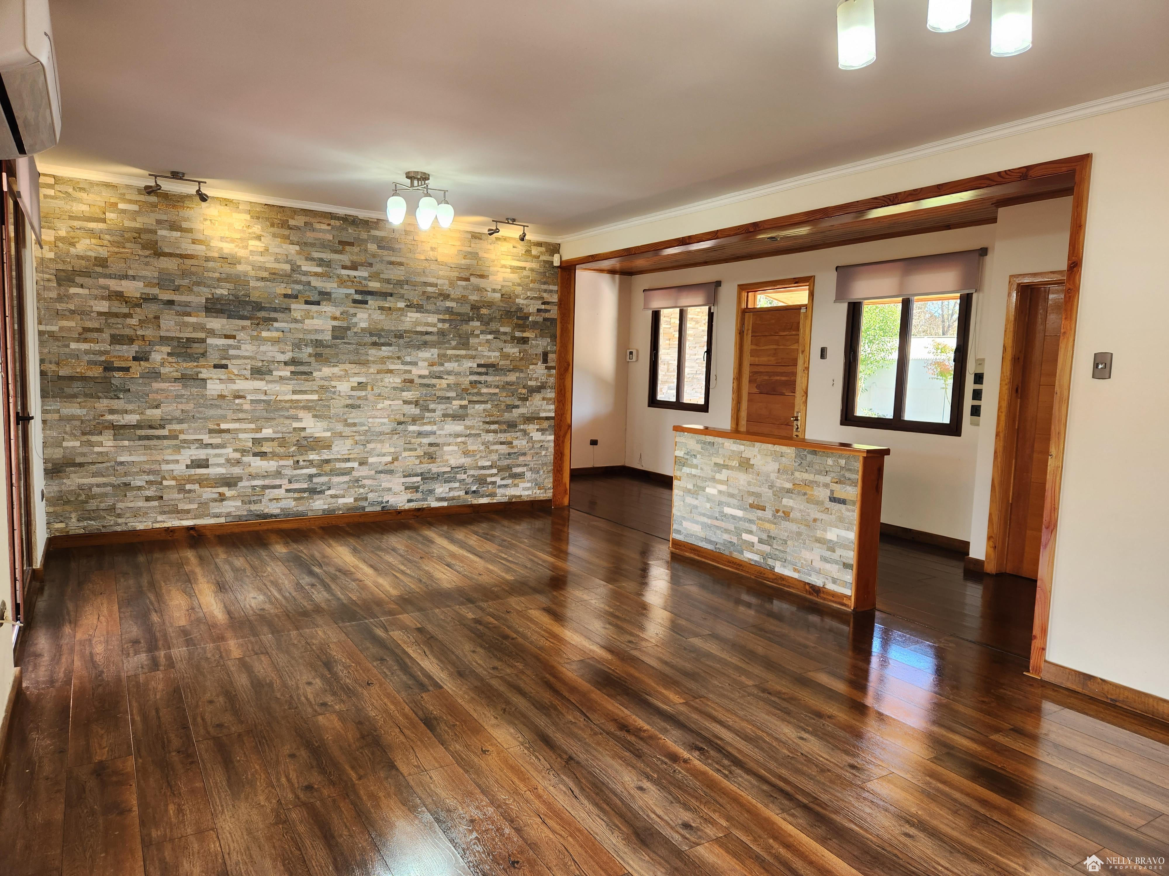 Se arrienda linda casa en Graneros